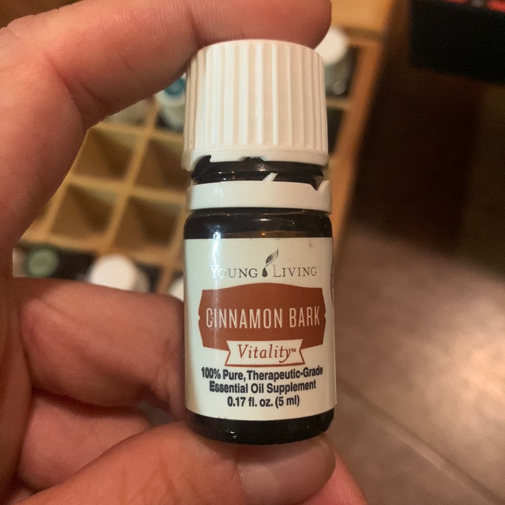 *SOLD* Young Living 5ml Vitality Cinnamon Bark